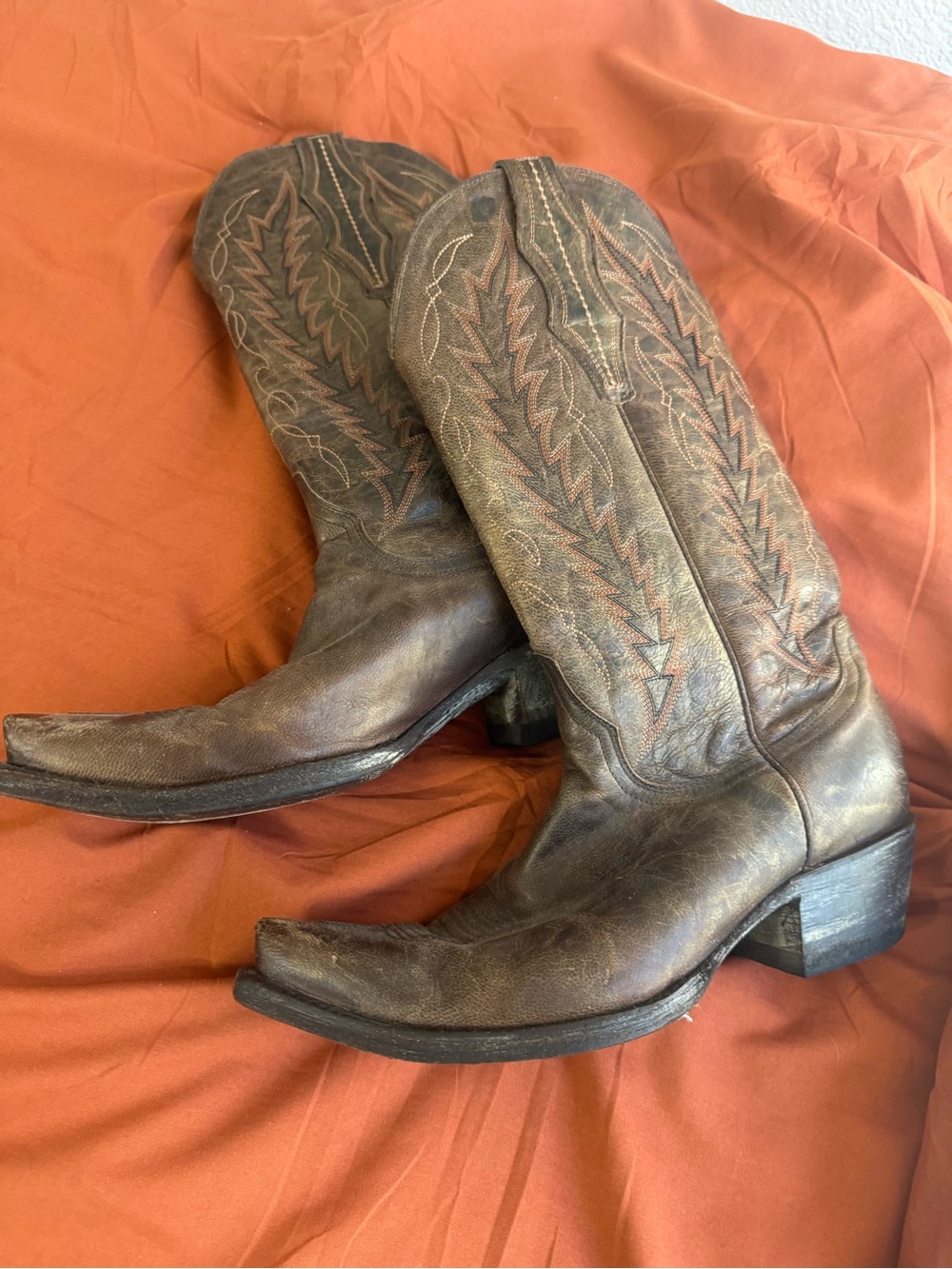 Women’s Brown Western Cowboy Boots - Classic Stitch Detail